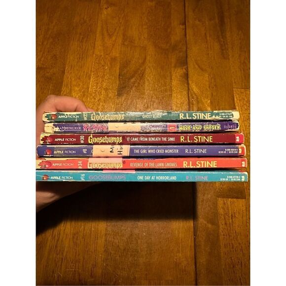 Vintage 90s R.L Stein Goosebumps Book Lot of 6 Hide and Shriek Horror Land - Picture 10 of 10